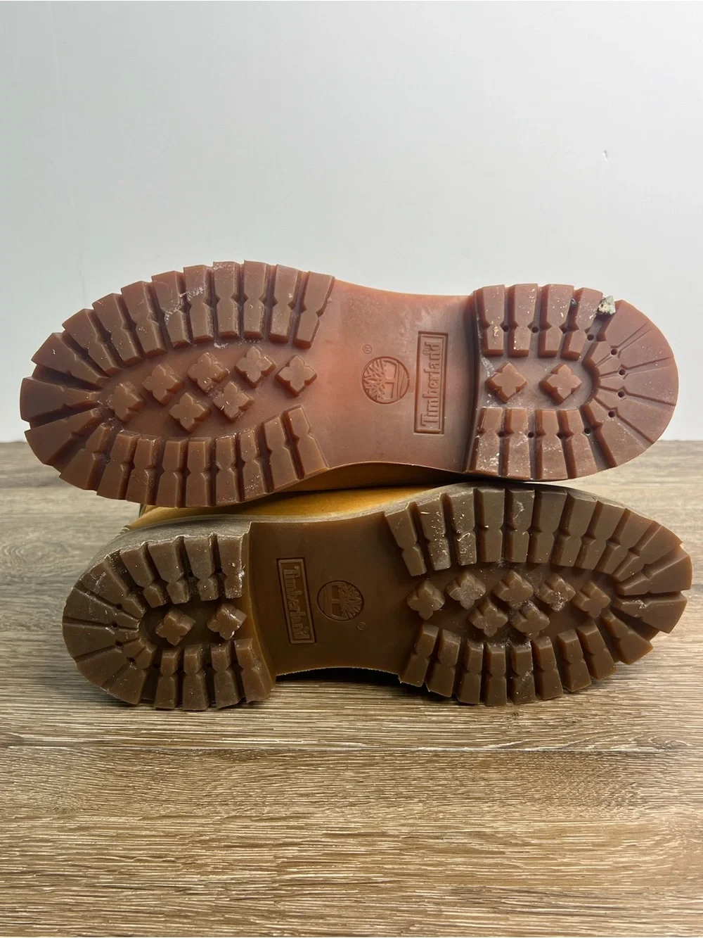 Timberland Premium 6-Inch Waterproof Wheat Nubuck Boots Size 9.5 M Style 10061